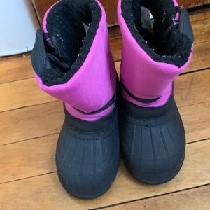 Kids snow boots